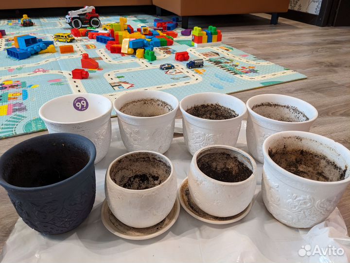 Горшки для цветов разные