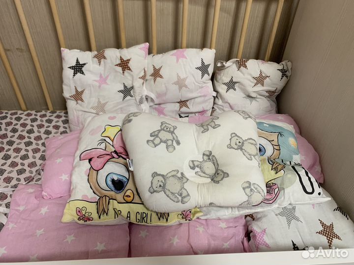 Бортики в кроватку и подушки