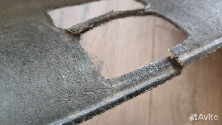 Обшивка крышки багажника Audi A8 D3 6.0 BHT 2008