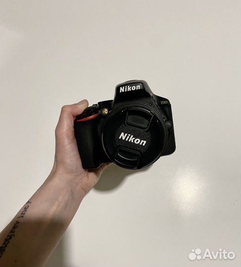 Зеркальный фотоаппарат nikon