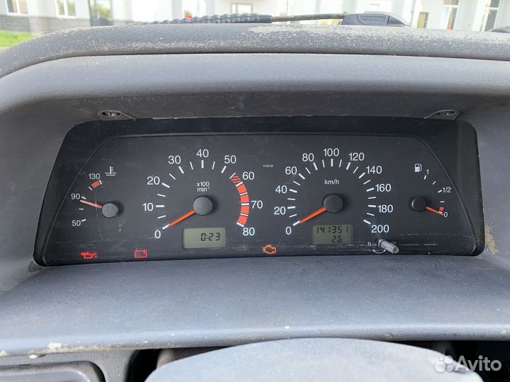 ВИС 2347 1.6 МТ, 2011, 150 000 км