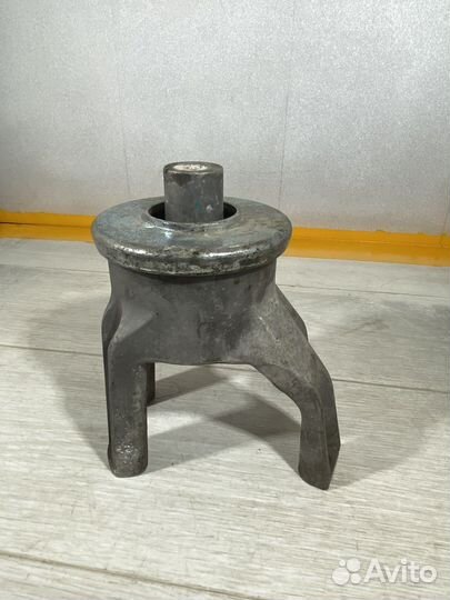 Опора двигателя volkswagen t5