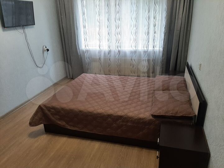 2-к. квартира, 55 м², 1/5 эт.