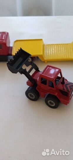 Модель тягач с фронтальным погрузчиком,Siku