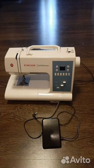 Швейная машина Singer Confidence 7465