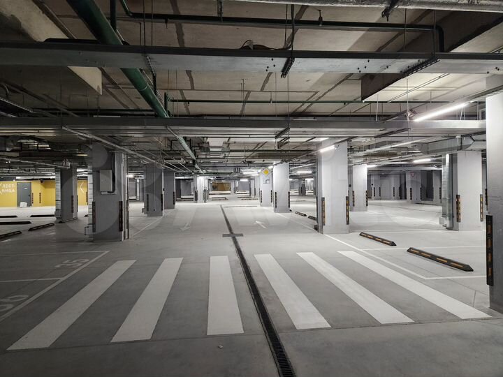Машиноместо, 14 м²
