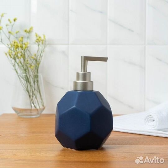 Дозатор для жидкого мыла «Геометрика», 350 мл, цве