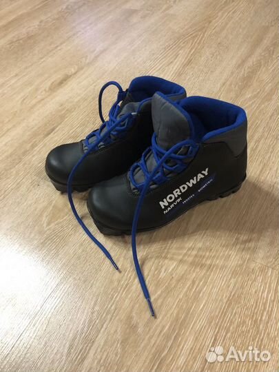 Лыжные ботинки