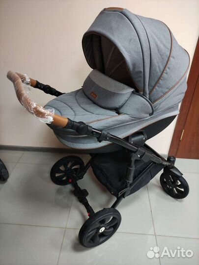 Коляска tutis