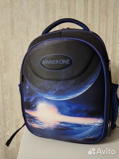 Рюкзак школьный