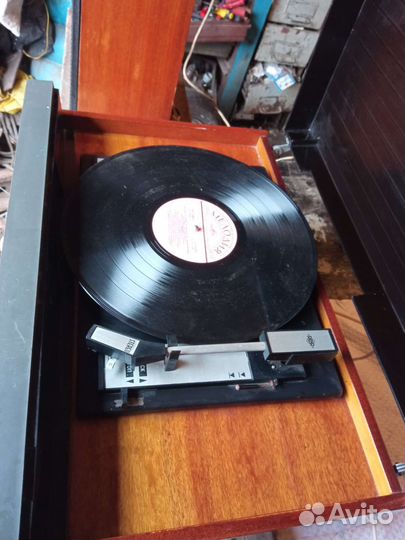 Приёмник с колонками