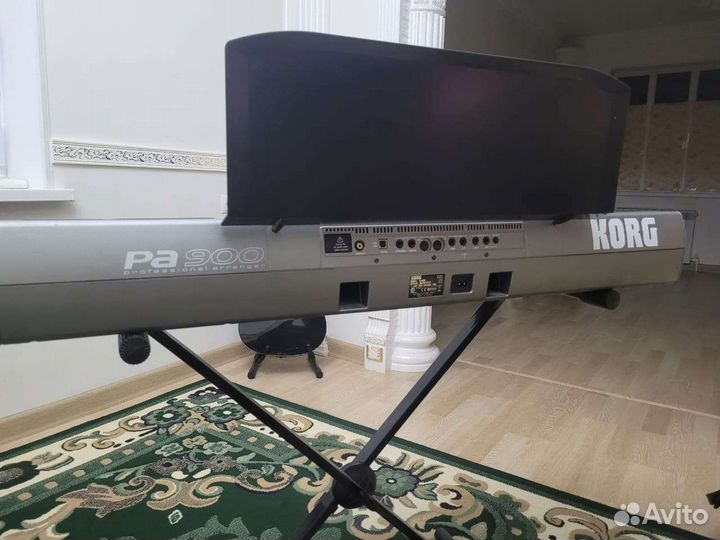 Синтезатор Korg PA 900