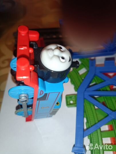 Паровозик томас на батарейках, thomas
