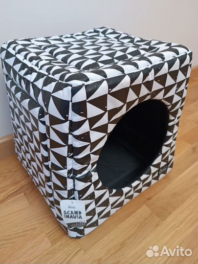 Лежанка домик для собаки