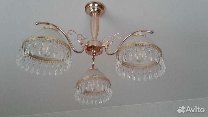 Люстра 3-х ламповая