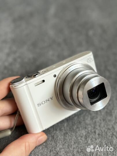 Цифровой фотоаппарат Sony cyber shot lens g