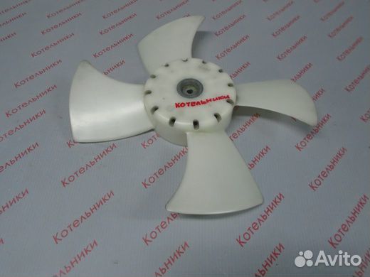 Nissan 21486-58Y00 Крыльчатка вентилятора