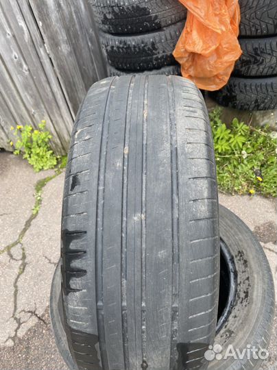Yokohama BluEarth AE50 235/55 R18
