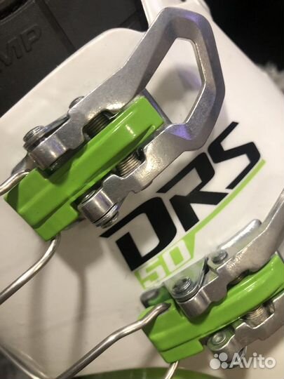 Горнолыжные ботинки