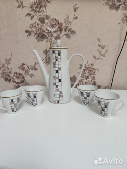 Кофейник с чашками ГДР