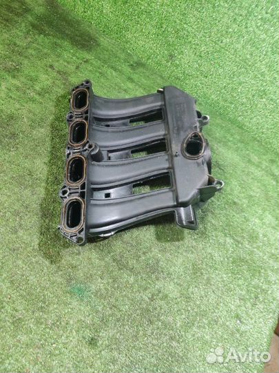 Впускной коллектор Nissan Almera G15