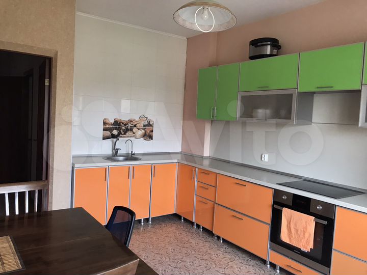 2-к. квартира, 71 м², 4/12 эт.