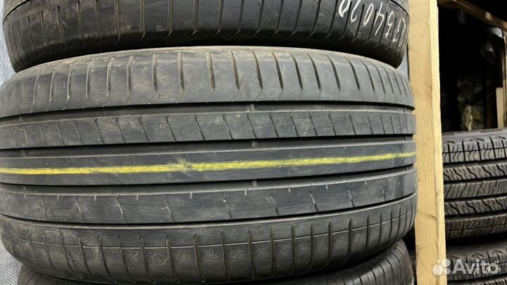 Pirelli P Zero PZ4 275/40 R20 105V