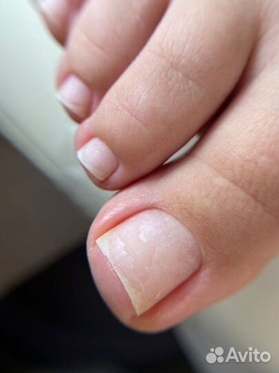 Маникюр и педикюр