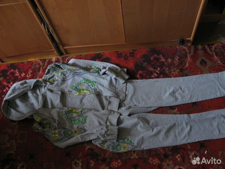 Спортивный костюм новый