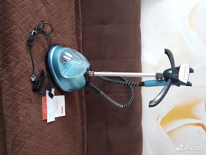 Отпариватель для одежды напольный