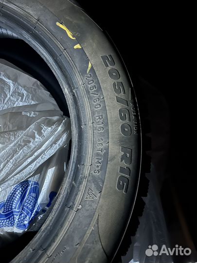 Formula Ice 205/60 R16 96T