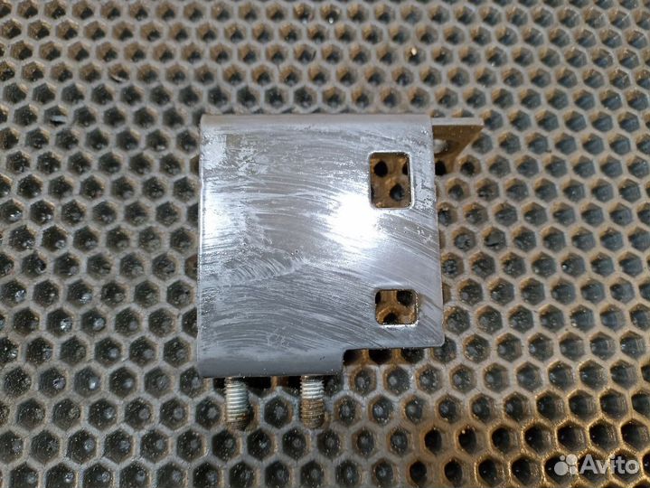 Кронштейн проводки Renault T, Volvo FH