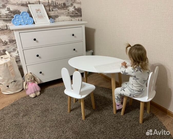 Детский стол и стул