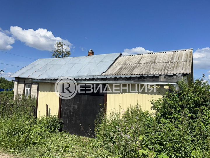 Дом 77 м² на участке 11,4 сот.