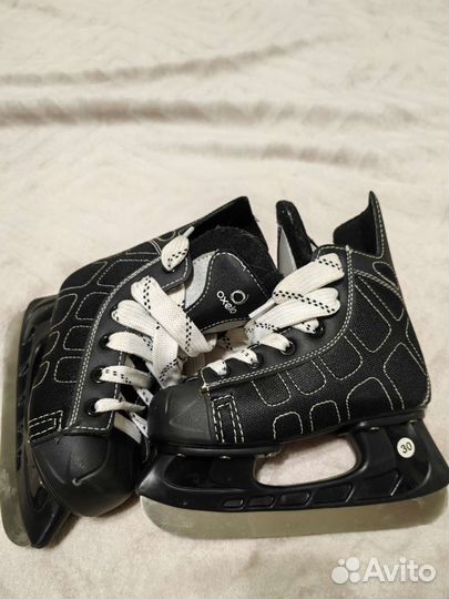 Коньки хоккейные