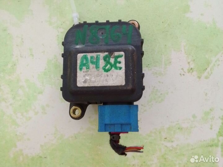 Моторчик заслонки отопителя Audi/Volkswagen б\у