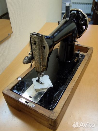 Швейная машина Подольск ручная