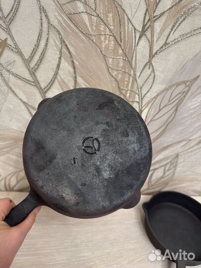 Чугунная сковорода ссс