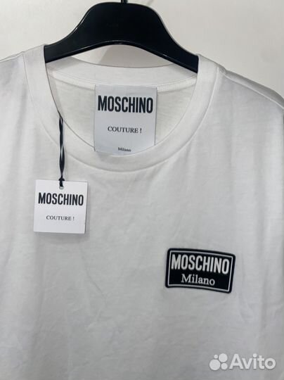 Оригинал Moschino новая футболка 44 размер