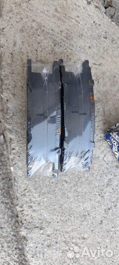 Колодки передние Джили Эмгранд