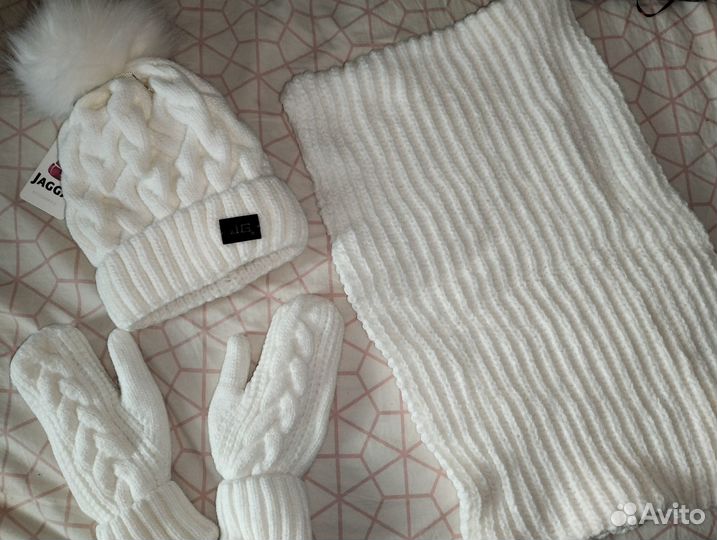 Набор шапочка,снуд,рукавички женские