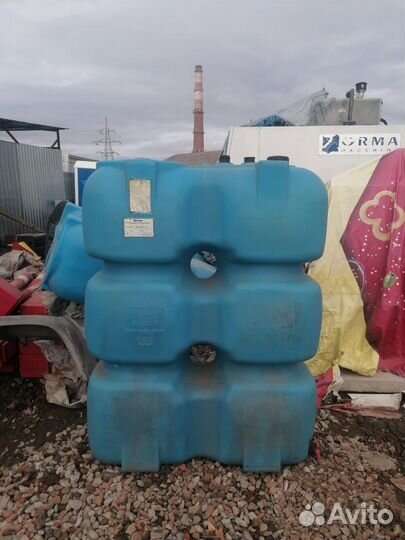 Емкость пластиковая 5 кубов