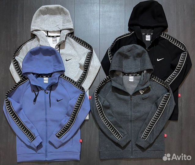 Спортивный костюм Nike