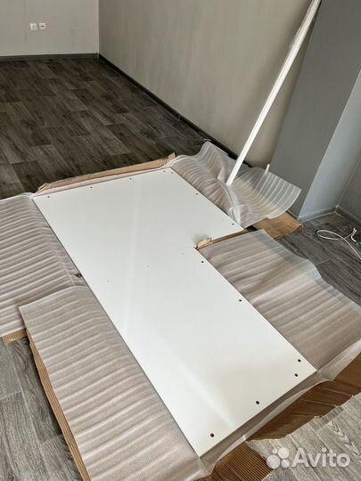 Ресепшн офисный белый большой