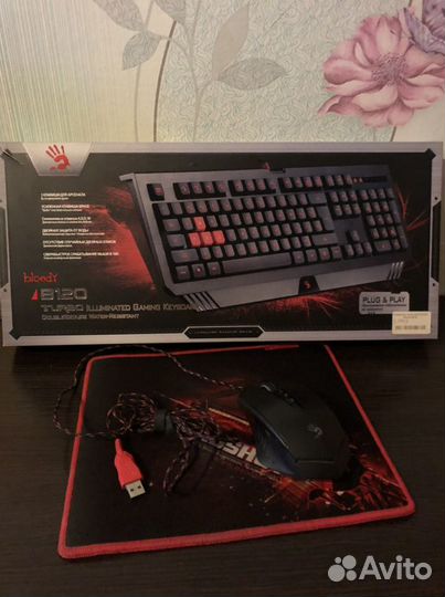 Клавиатура мышь коврик