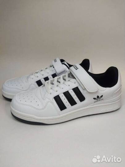 Кроссовки adidas forum