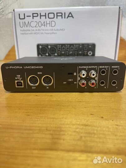 Behringer U-phoria UMC204HD