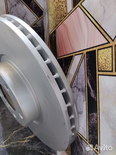 Передний тормозной диск BMW F15 F16 E70