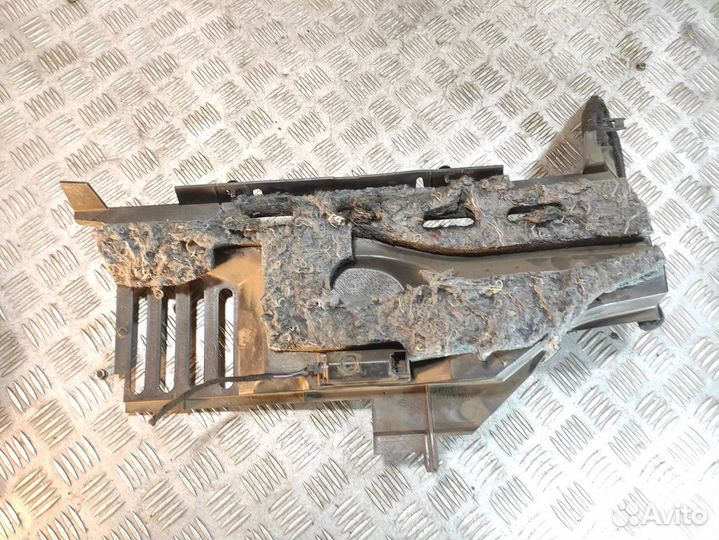 Накладка торпедо Range rover sport 2005-2012