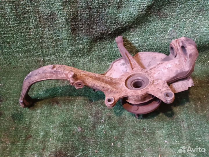 Кулак поворотный передний правый Mazda 6 GG рестай